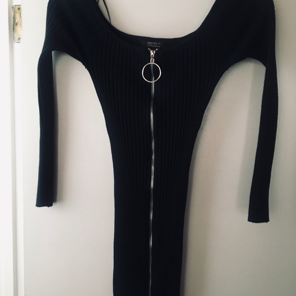 NWOT dark green mini sweater dress